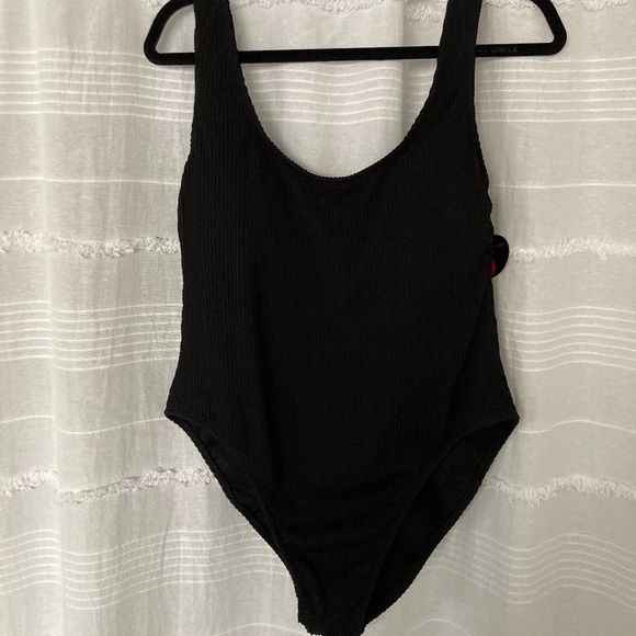 3/$10 SALE Ribbed Scoop Back Swimsuit NWT - Picture 1 of 6